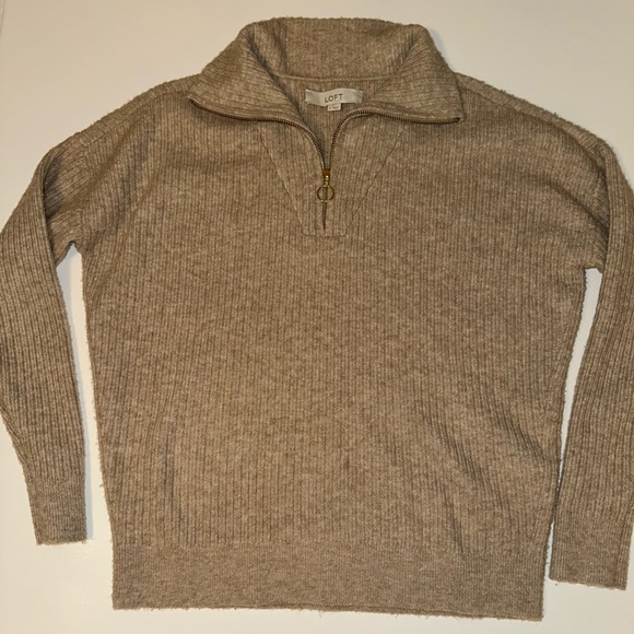LOFT Women’s Sweater Small Tan Wool Blend 1/4 Zip Pullover Gold Zipper - Picture 1 of 8